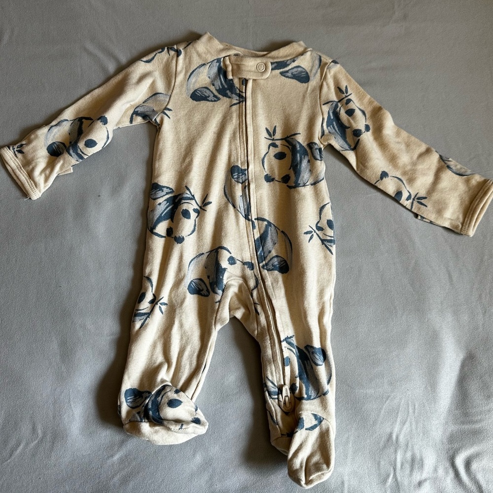 Baby Panda 2-Piece Sleep & Play Pajamas and Cap Set